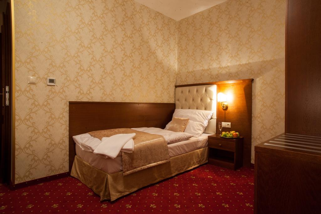 Hunting Chateau Krupina Ngoại thất bức ảnh